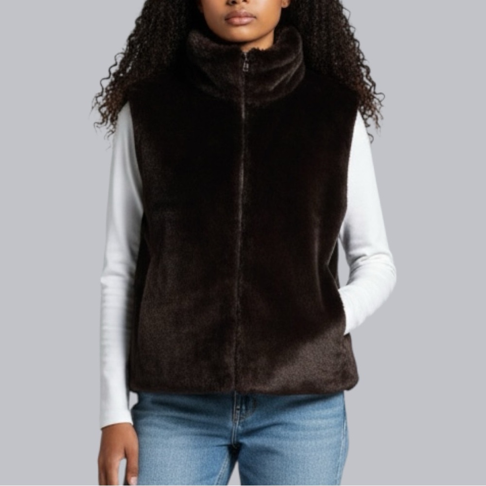 New York and Company Black Faux Fur Vest size Large